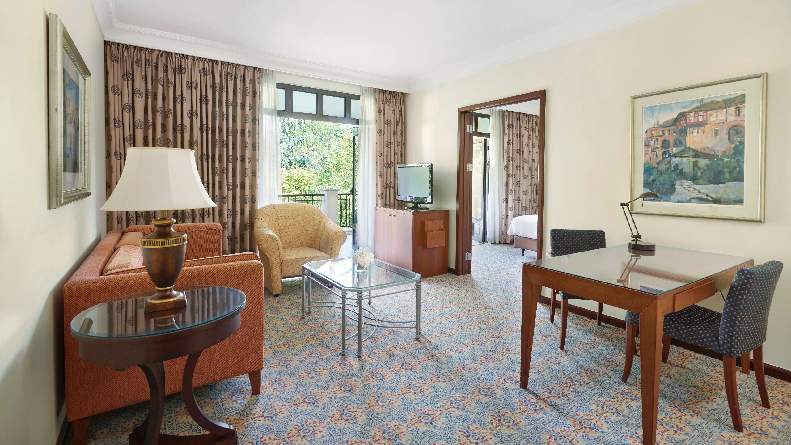 Hyatt Regency Thessaloniki Hotel Ngoại thất bức ảnh A suite at the hotel