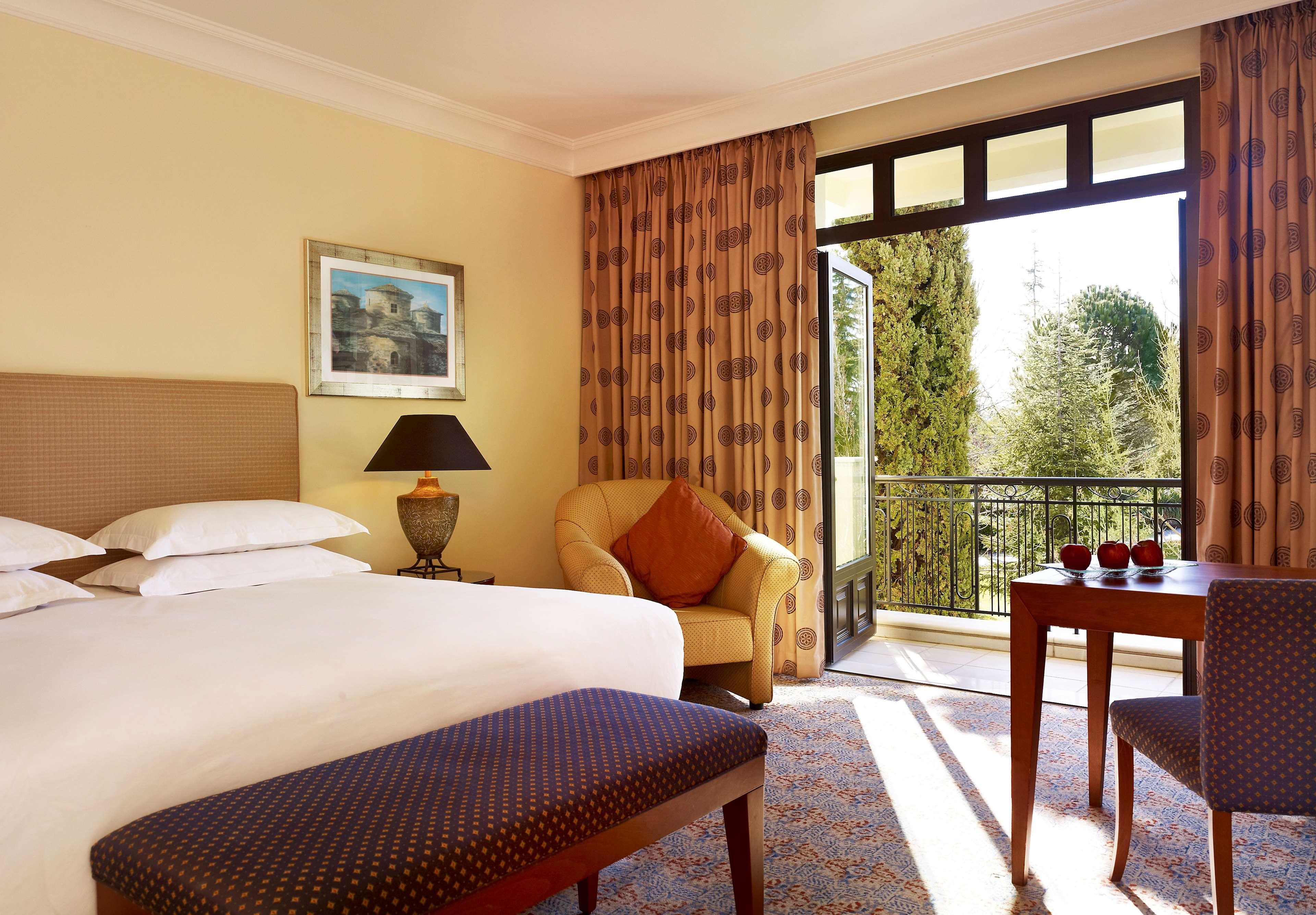 Hyatt Regency Thessaloniki Hotel Phòng bức ảnh A room at the Hilton Tel Aviv