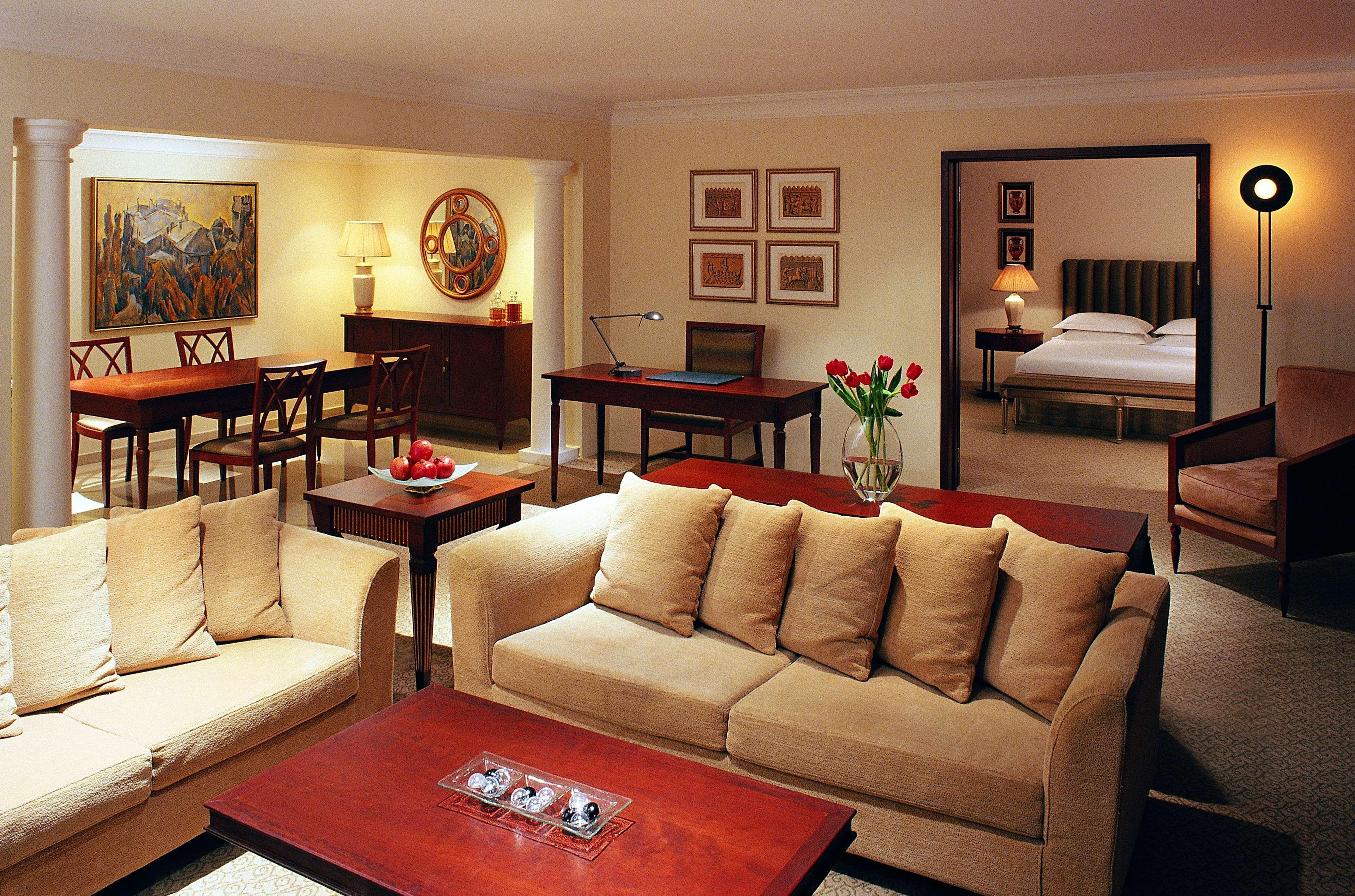 Hyatt Regency Thessaloniki Hotel Phòng bức ảnh A suite at the InterContinental Hotel, London, Park Lane