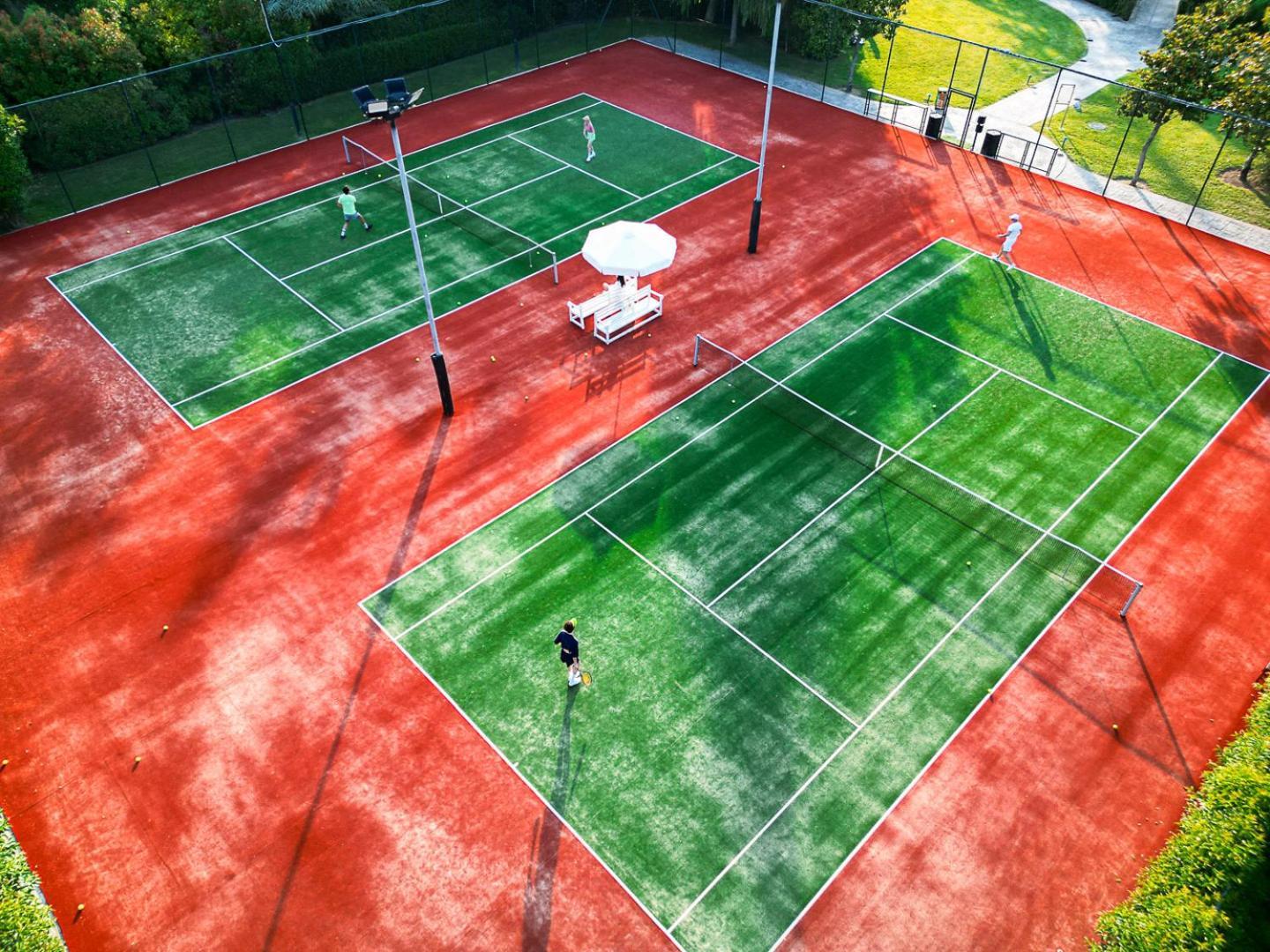 Hyatt Regency Thessaloniki Hotel Ngoại thất bức ảnh Tennis courts at the club