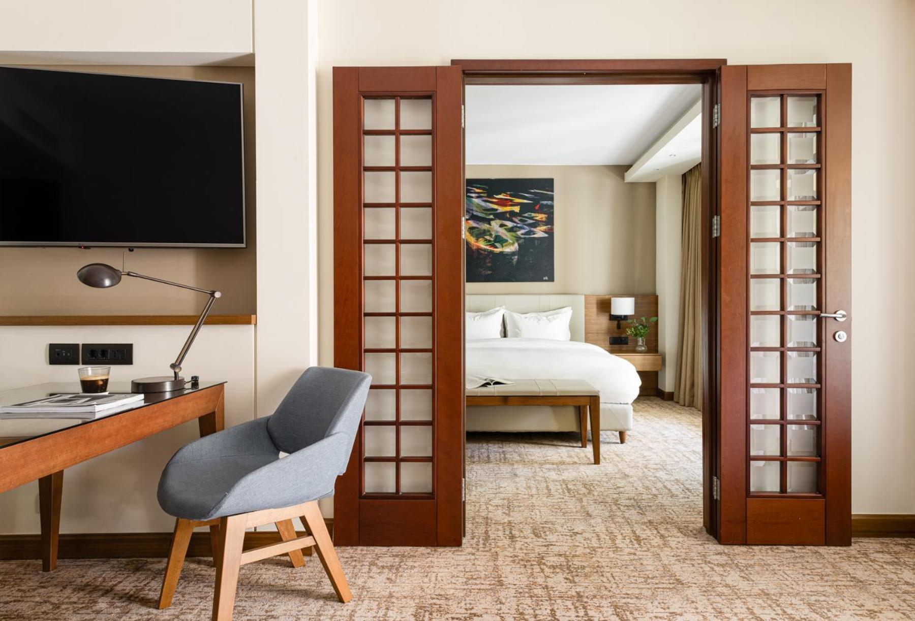 Hyatt Regency Thessaloniki Hotel Ngoại thất bức ảnh A suite at the hotel